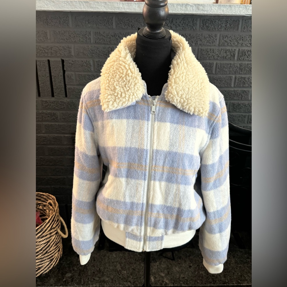 Wild Fable women’s bomber style jacket, size small